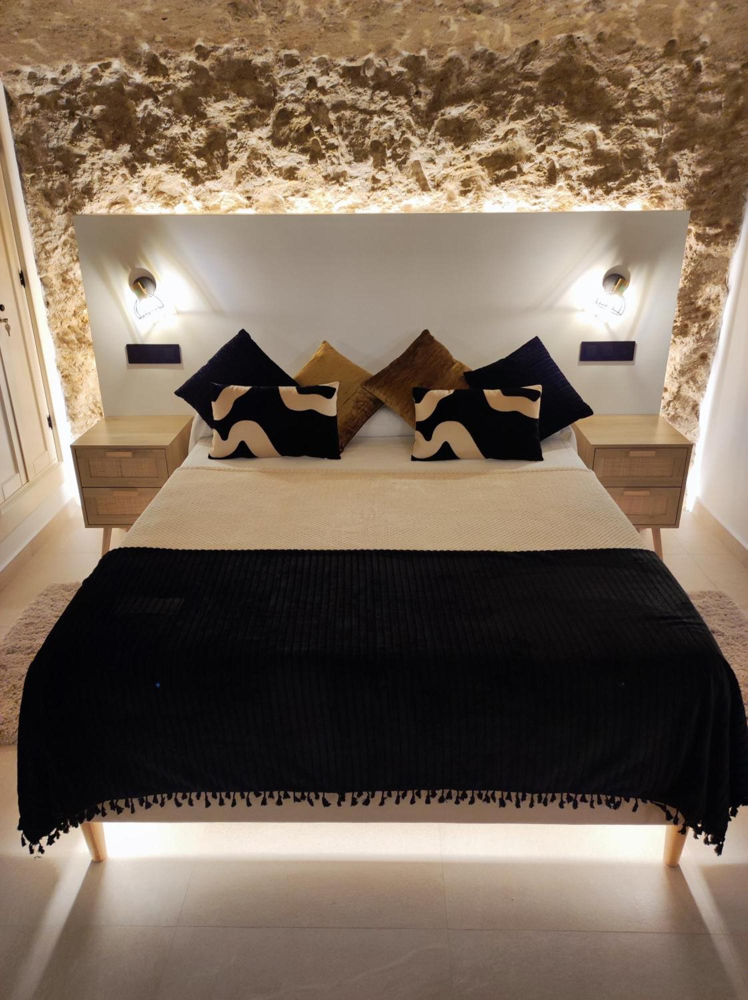 Casa Cueva Un Rinconcito En Setenil Holiday home *
